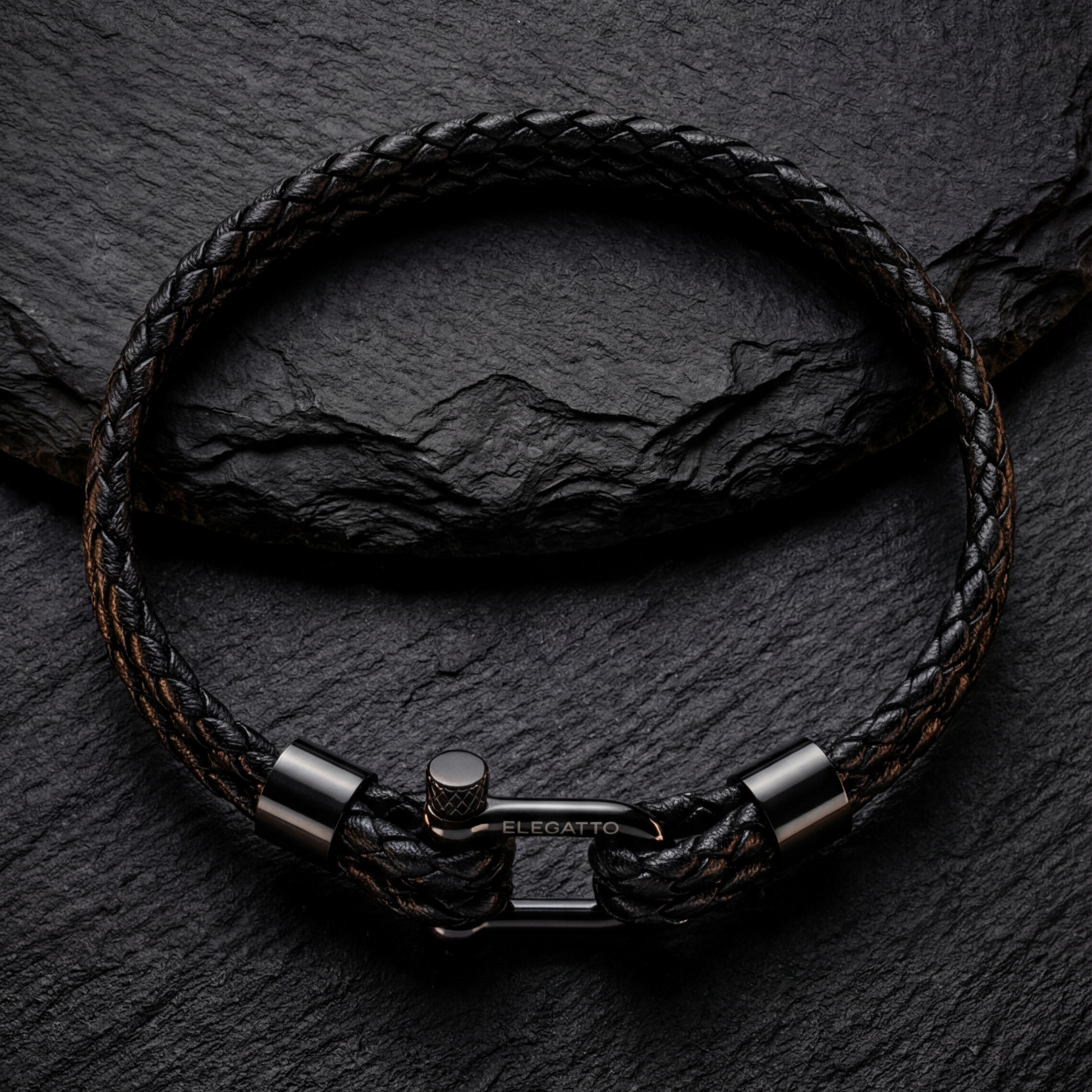 Heinrich Voss Helix Black — 04 dark product flat lay
