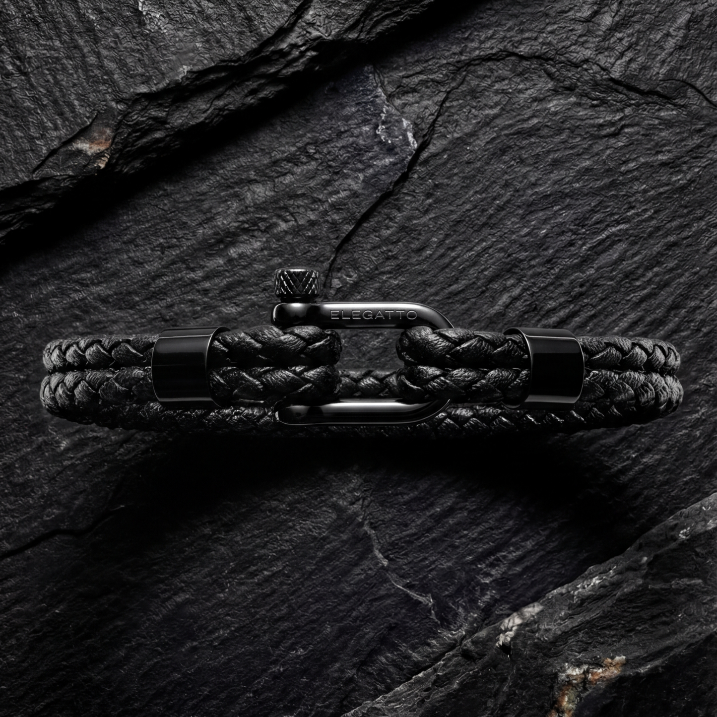 Heinrich Voss Helix Black — 03 dark product mood