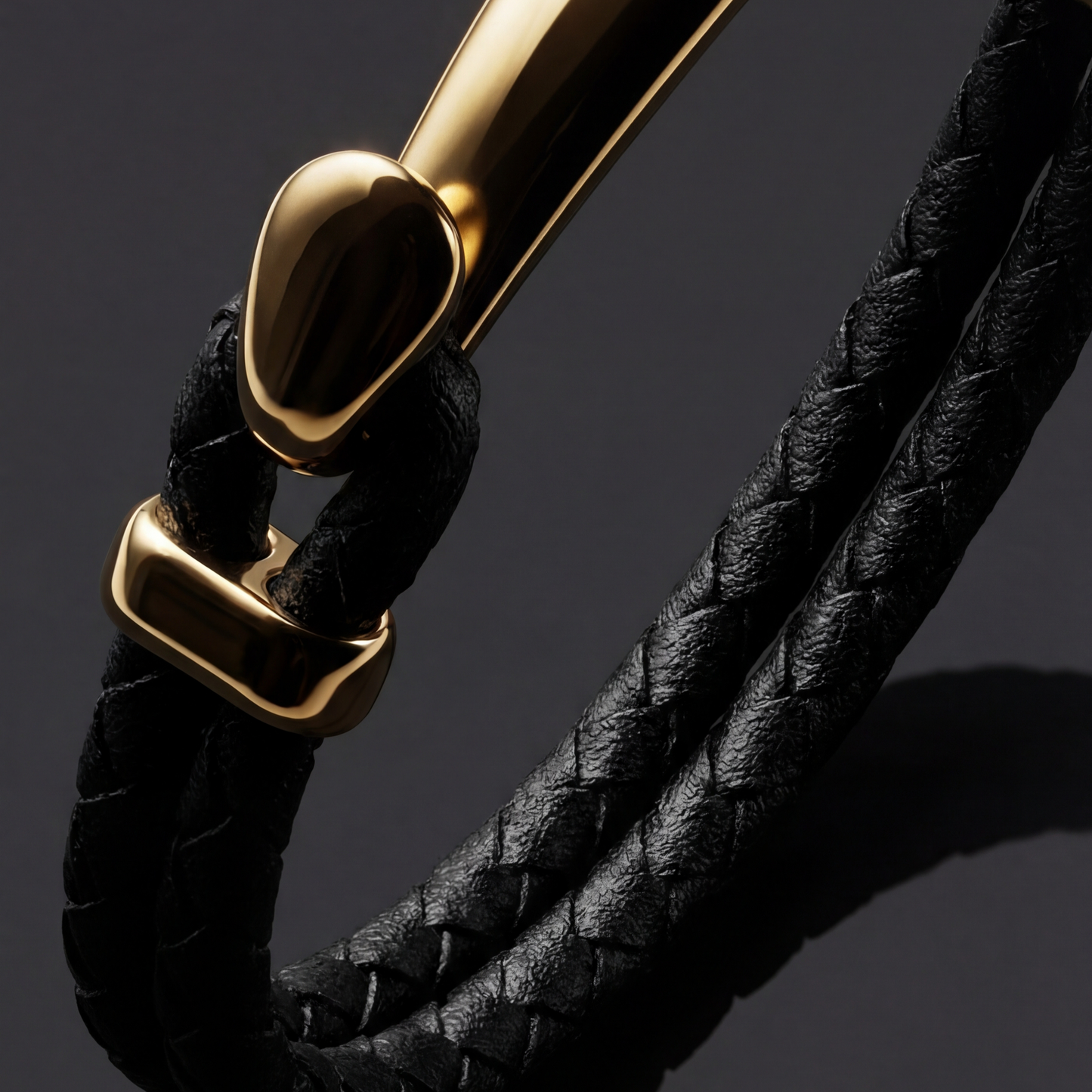 Heinrich Voss Aurum — 04 clasp detail