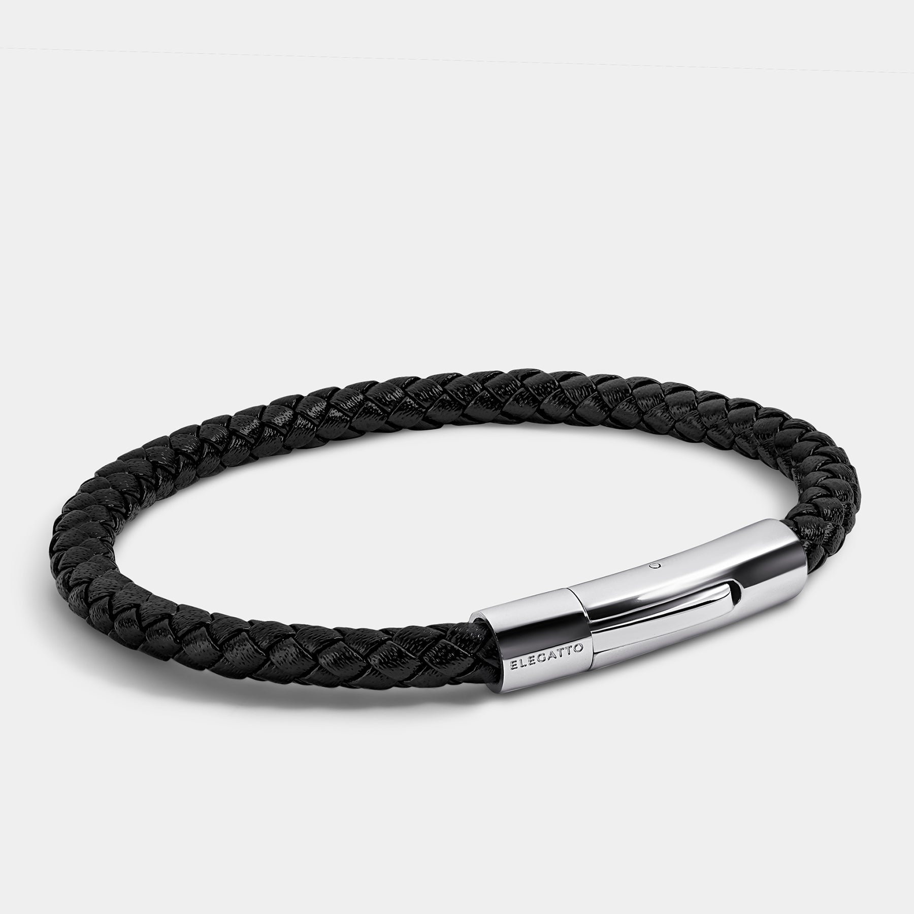 Heinrich Voss Elagio Black — 02 studio grey second angle