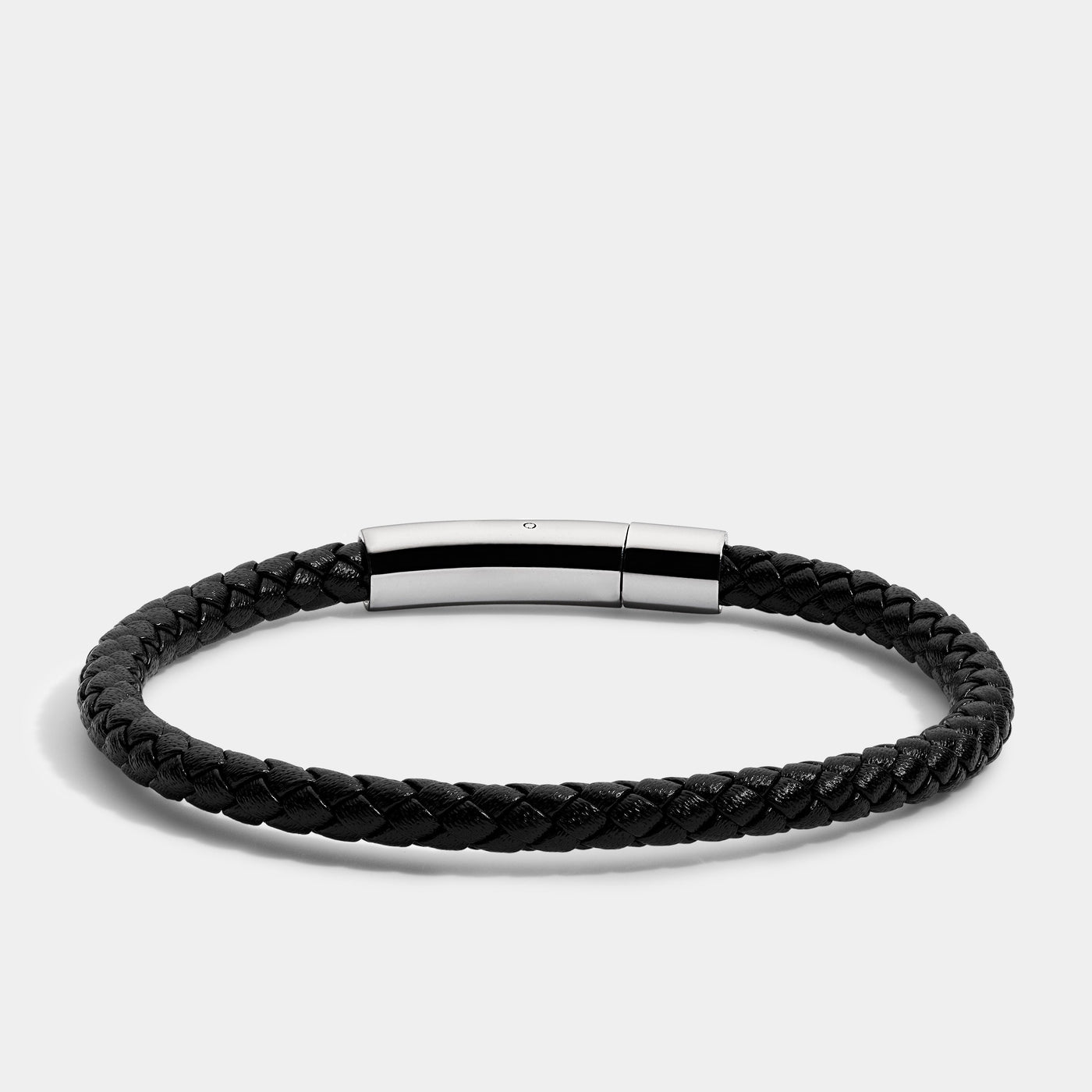 Heinrich Voss Elagio Black - A Refined Closure