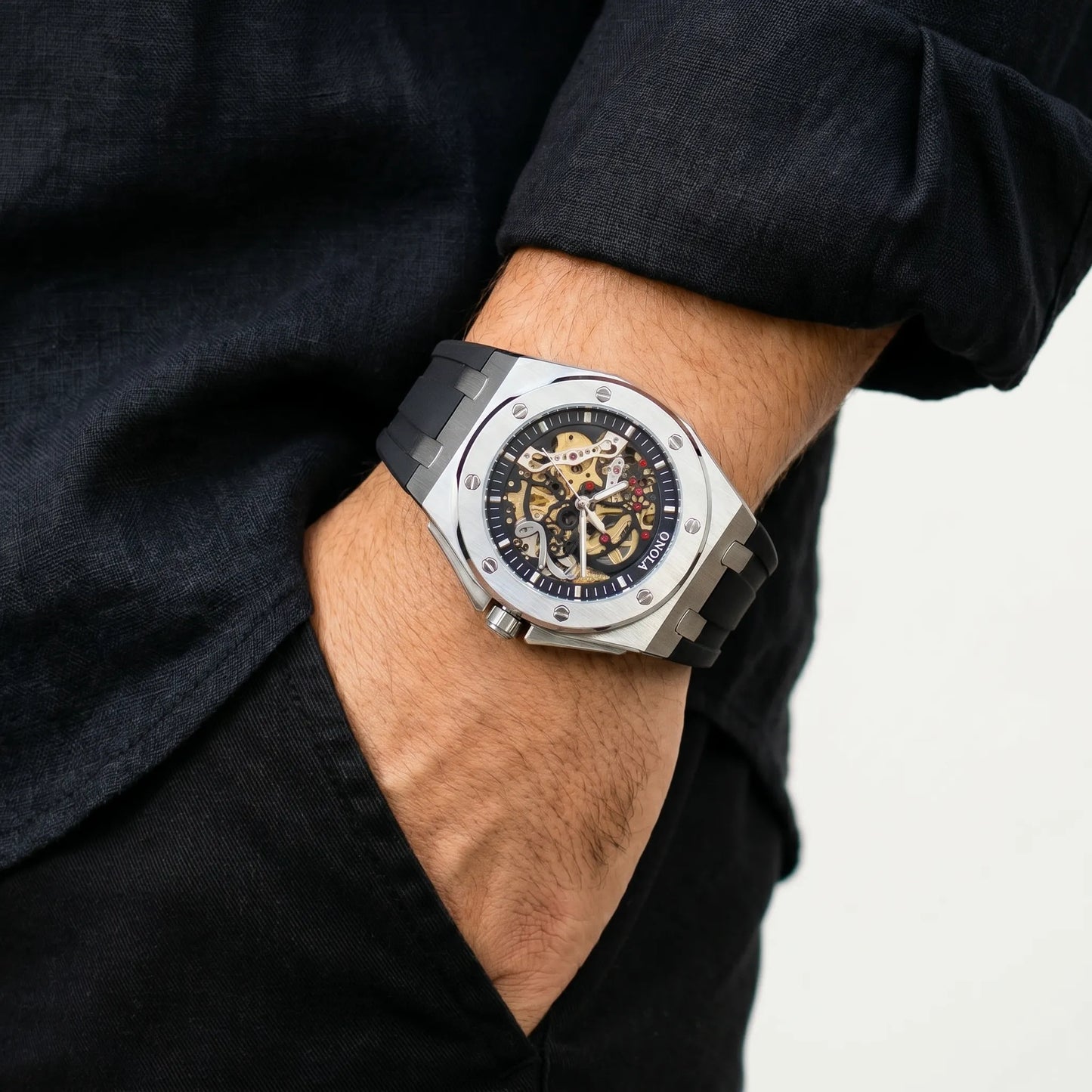 Heinrich Voss Obsidian Crest