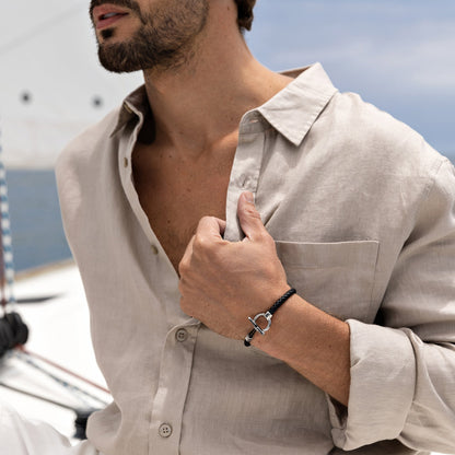 Heinrich Voss Helm — 04 outfit lifestyle