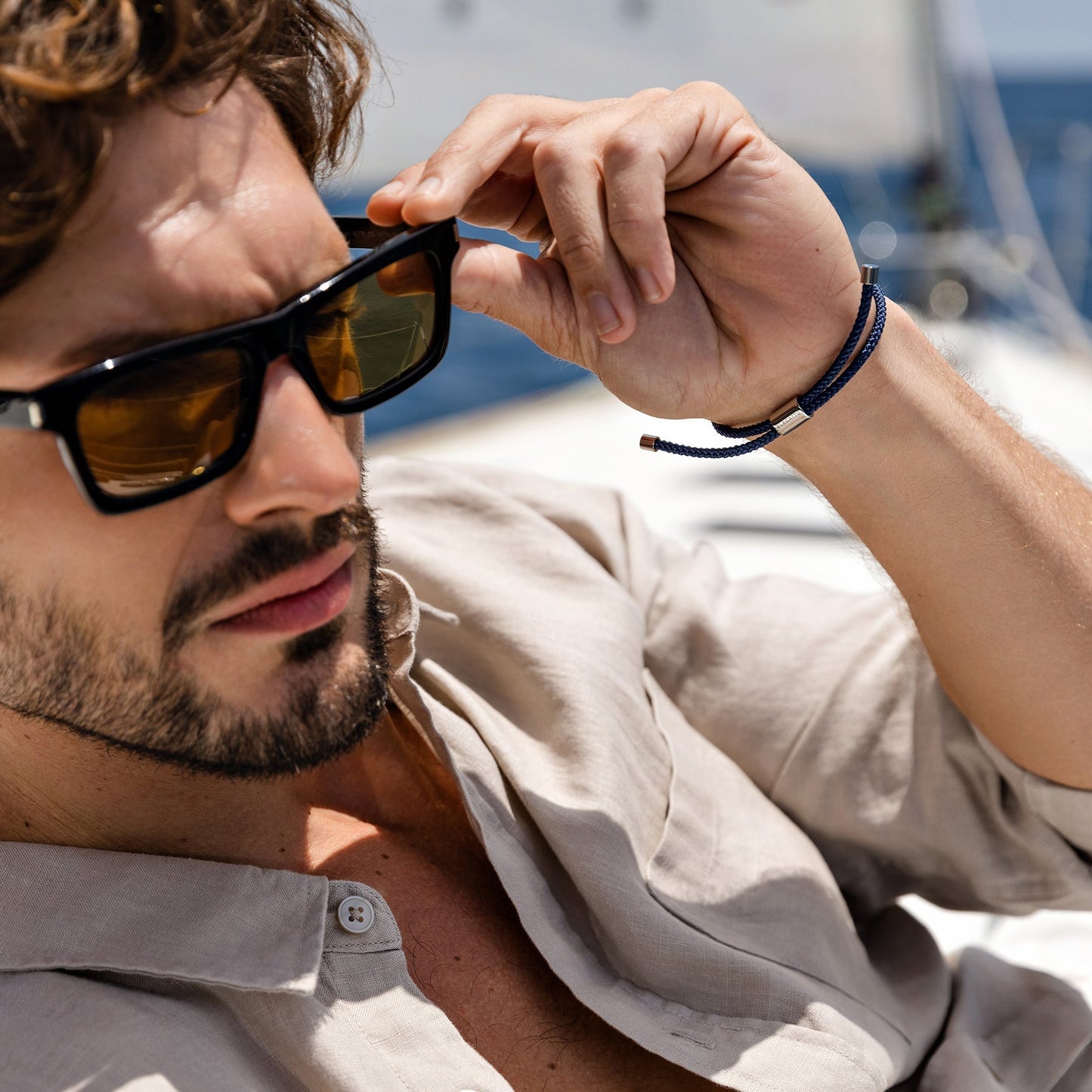 Heinrich Voss Sailor — 08 wrist lifestyle