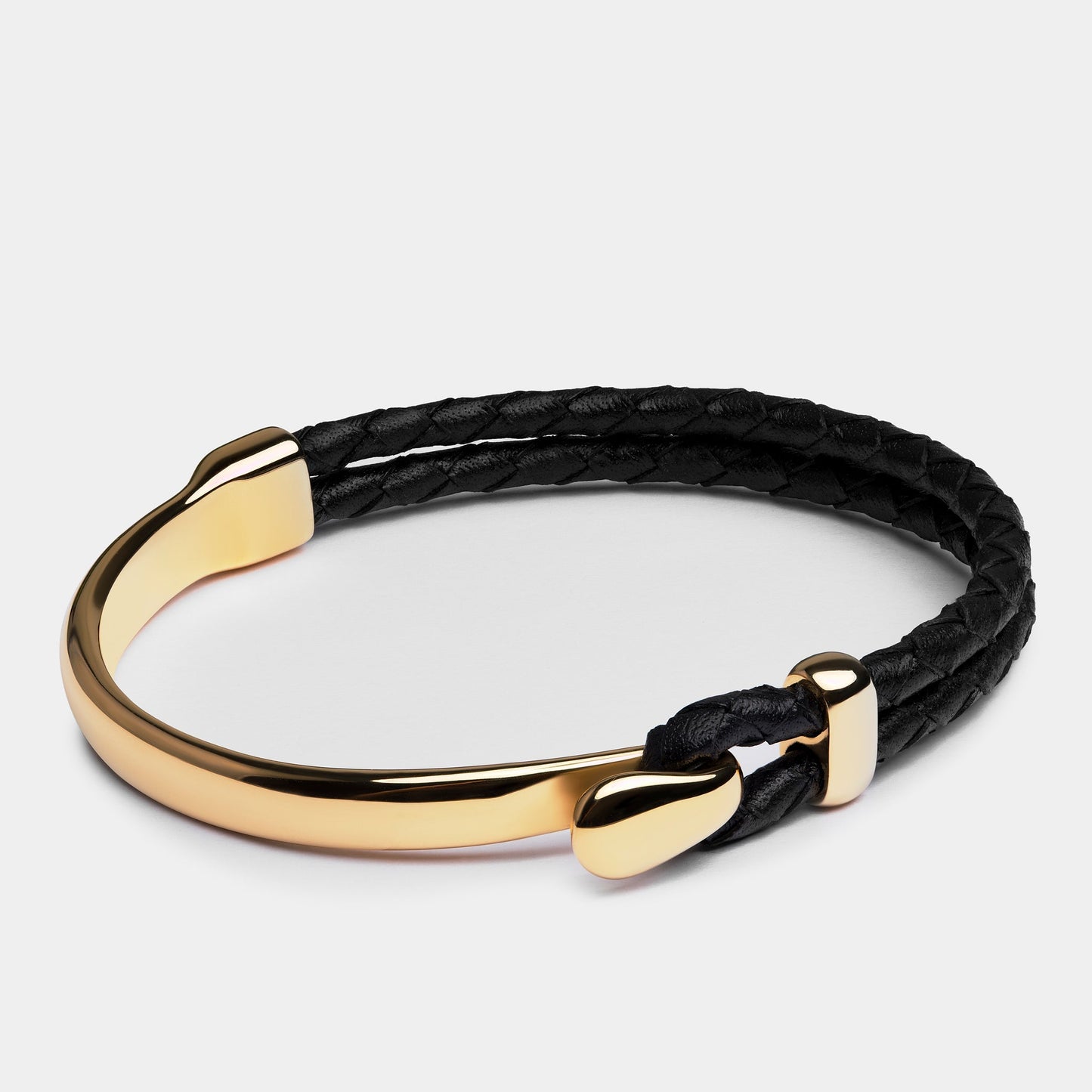 Heinrich Voss Aurum — 02 studio grey second angle